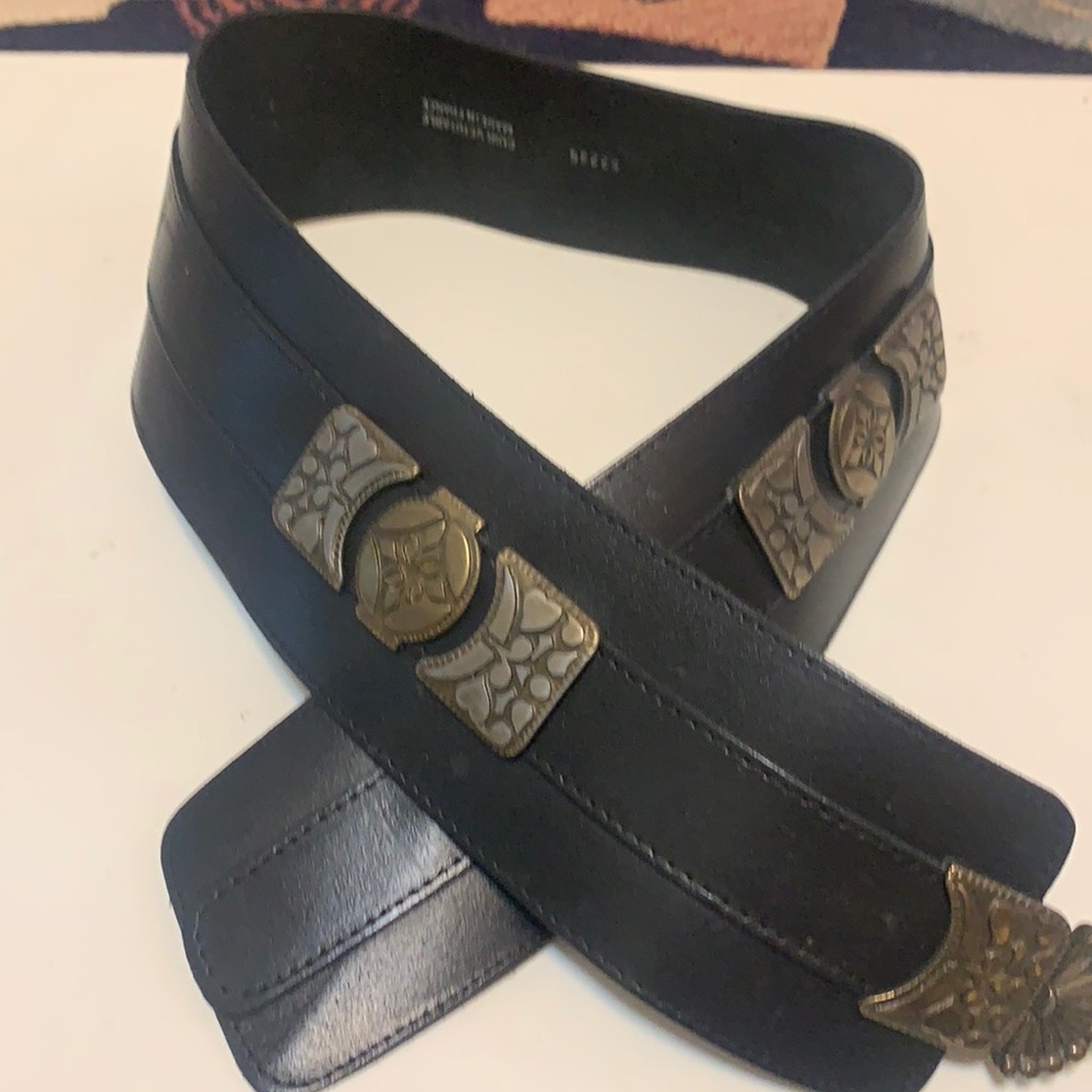 CUIR VERITABLE 35”. MADE IN FRANCE  BLACK LEATHER BELT METAL DETAIL